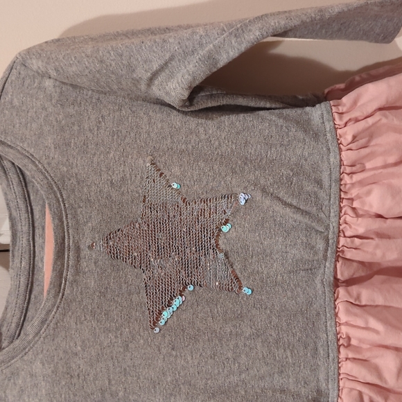 GAP Pink and gray dress with flip sequined star on front. Size S. - Picture 3 of 5